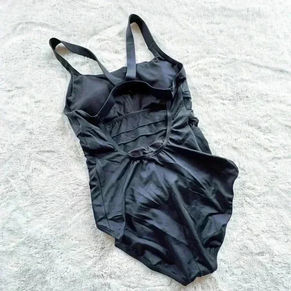 Nike One Piece Black Swimsuit size XL - Picture 2 of 4